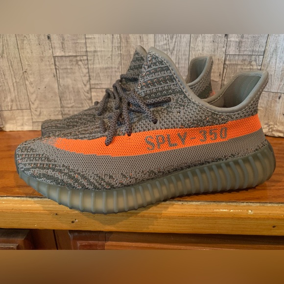 Adidas Yeezy 350 Boost V2 Size 7 - Picture 1 of 10